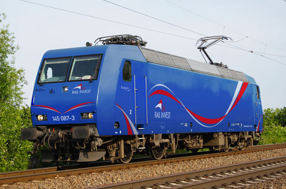 sri-rail-invest-lokomotive-145-087-3